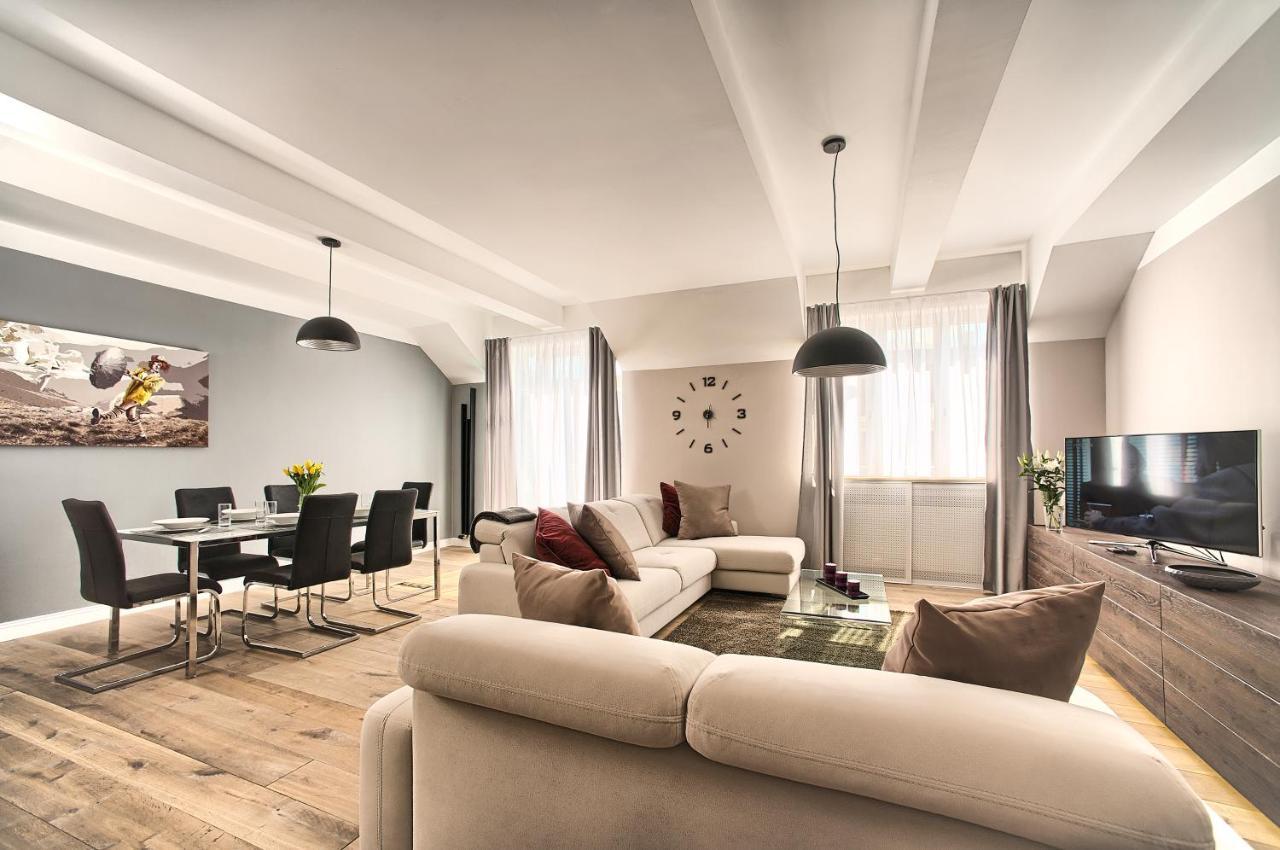Exclusive 2 Bedroom Apartment Old Town - 2 Baths, Balcony And View - By Prague City Apartments Exterior photo